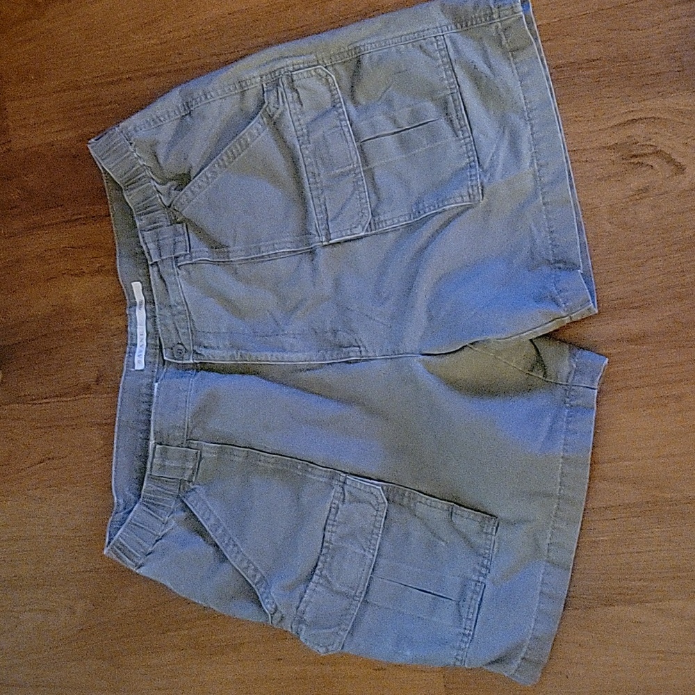 Savane Yeast light olive cargo shorts 100% cotton 6 pockets flat front 40 EUC…